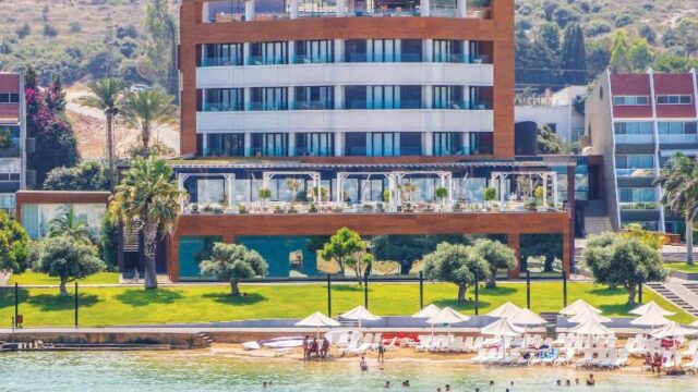 Accommodation 160310270